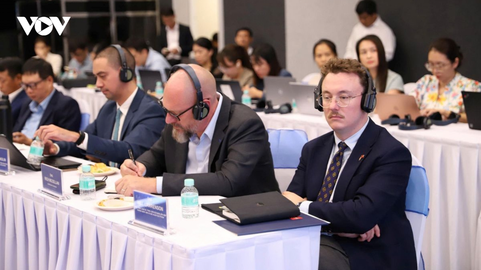 Trung tâm Tài chính quốc tế tại Việt Nam nên phát triển các yếu tố khác biệt