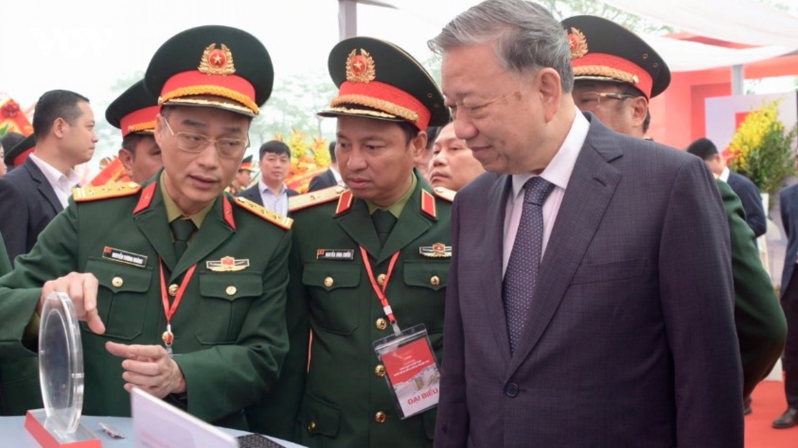 Party leader attends groundbreaking of high-tech semiconductor manufacturing plant