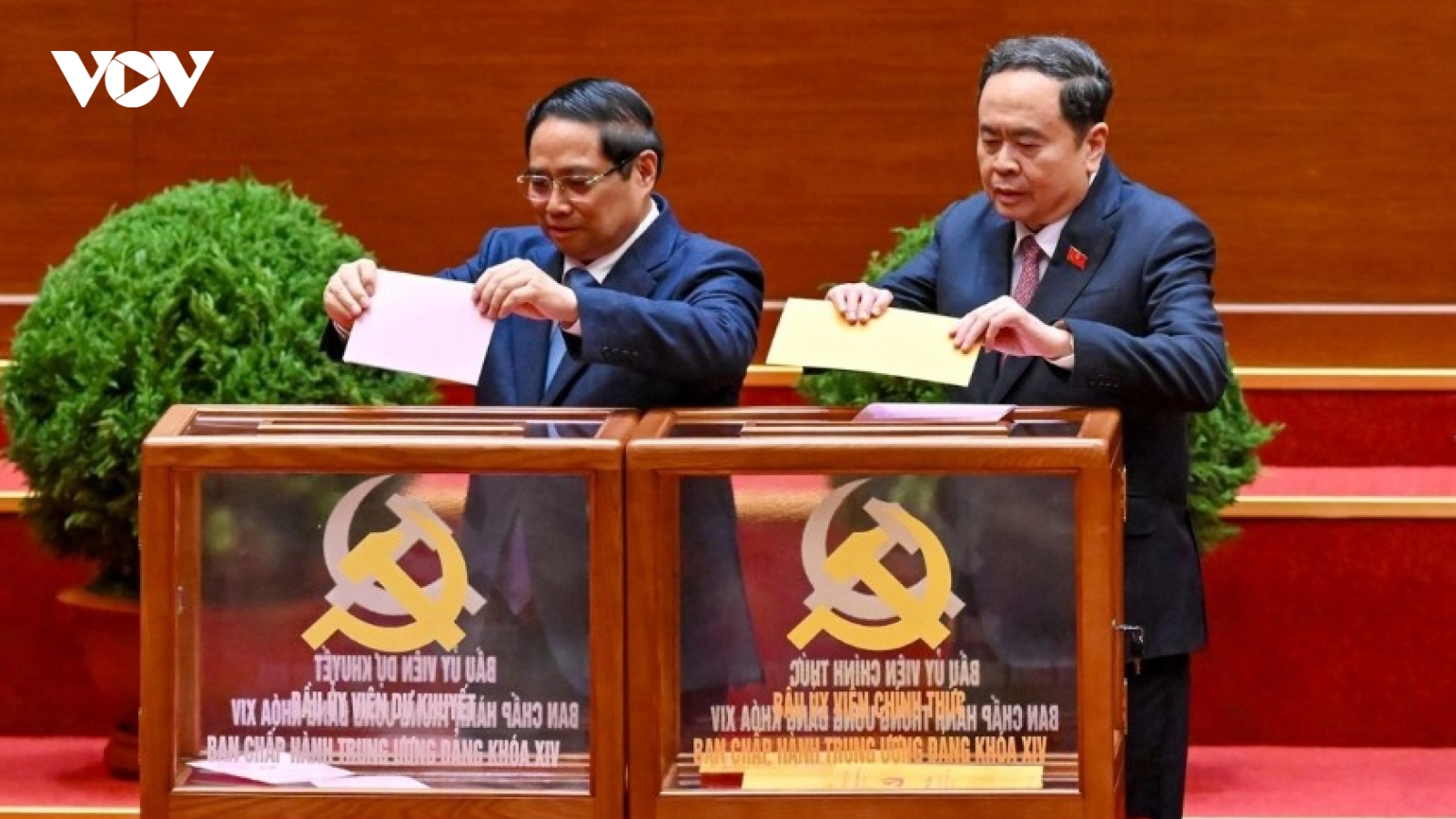 List of 18 members of 14th Party Central Committee from NA Party Organization