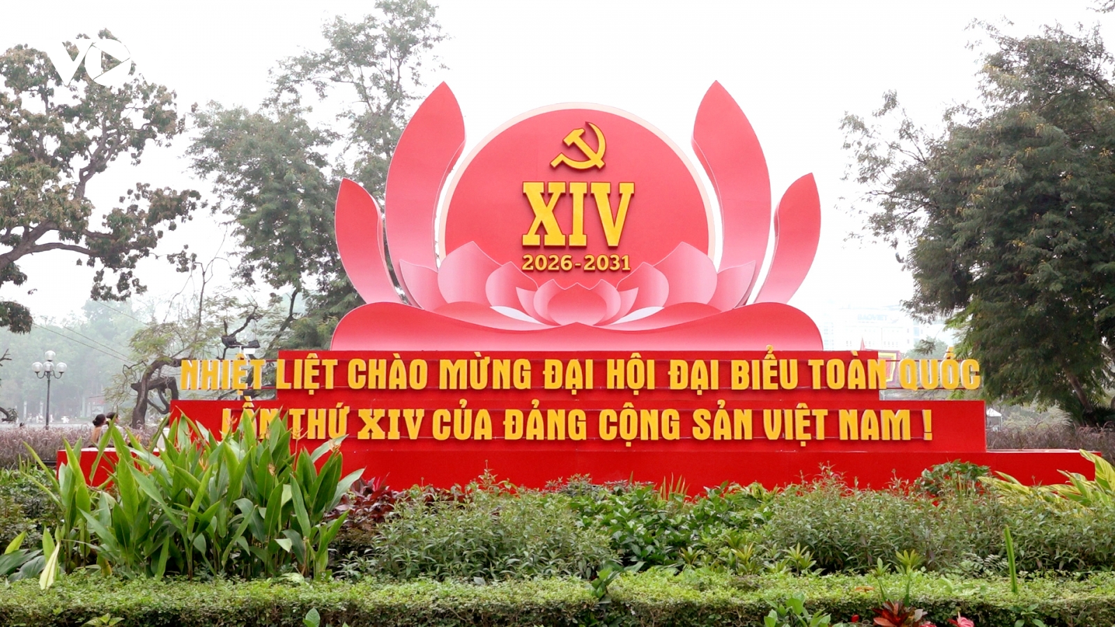 Từng người dân đang hướng về Đại hội XIV của Đảng