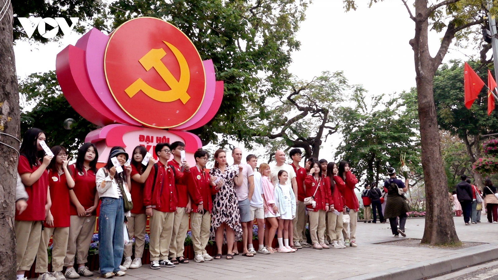 Đại hội XIV qua góc nhìn học sinh Hà Nội