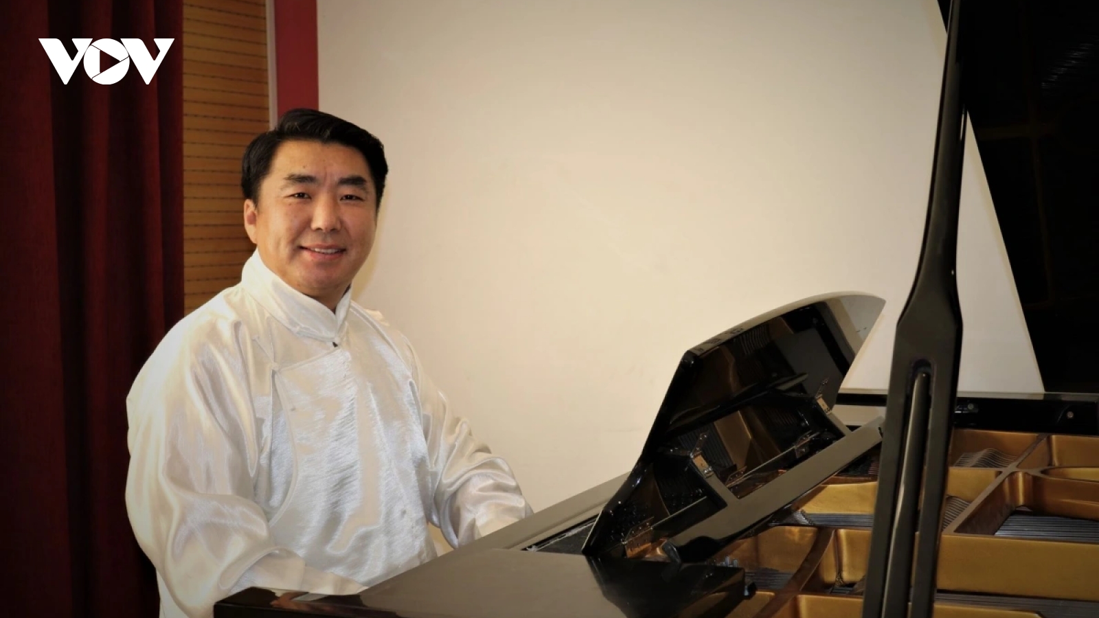 Với Đảng vẹn toàn niềm tin yêu: Xúc động ca khúc về Việt Nam của nhạc sĩ Mông Cổ