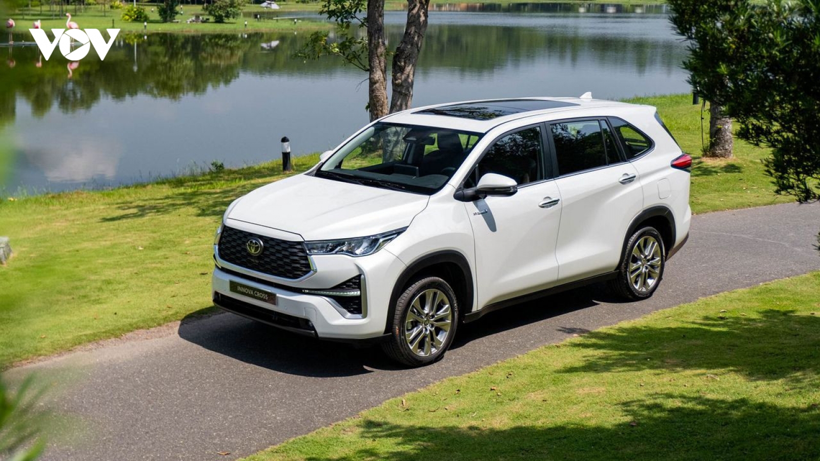 Top xe Hybrid bán chạy nhất năm 2025: Toyota phủ kín bảng xếp hạng