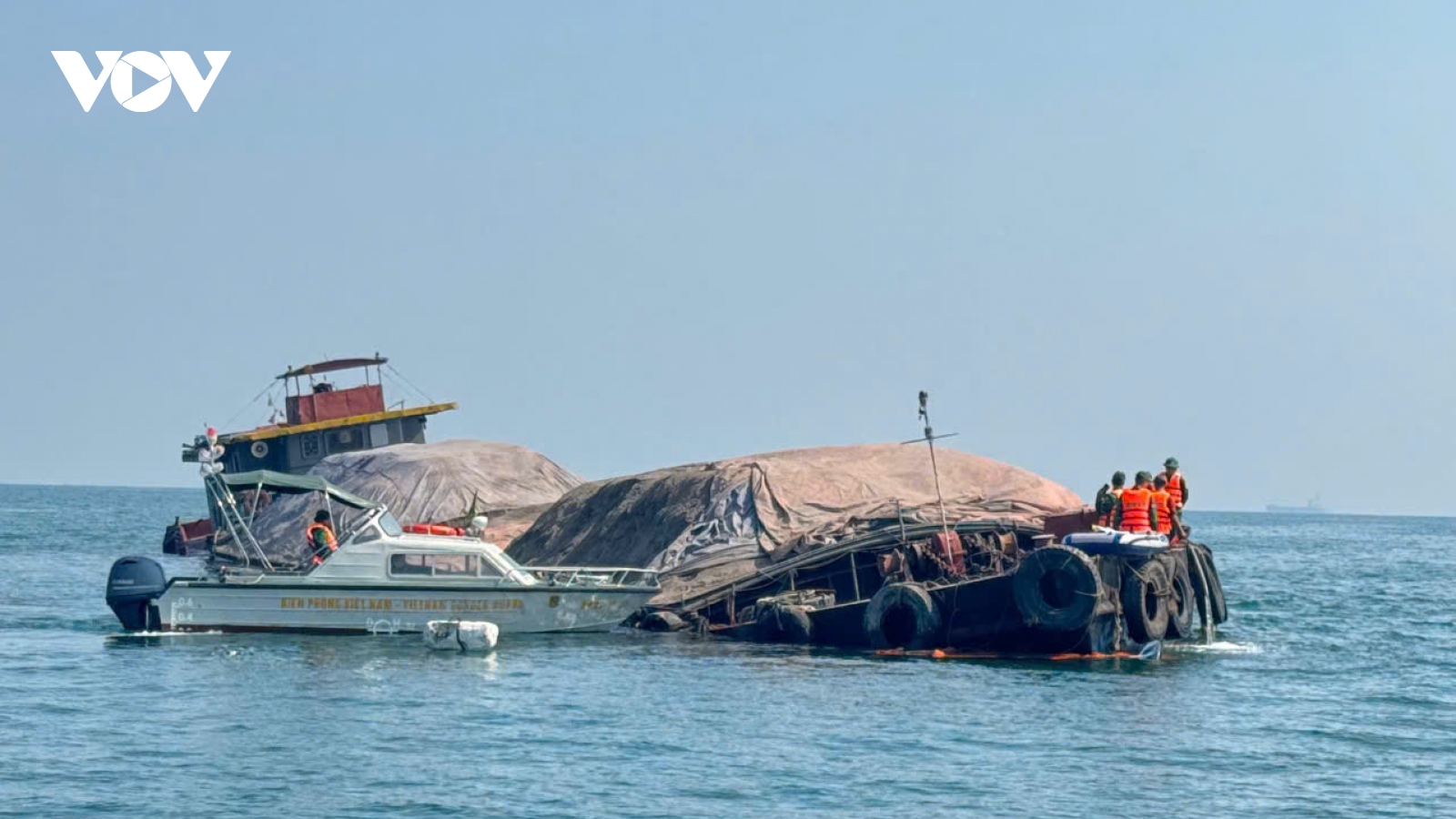 Biên phòng Hải Phòng cứu hộ thành công tàu vận tải bị nạn trên biển