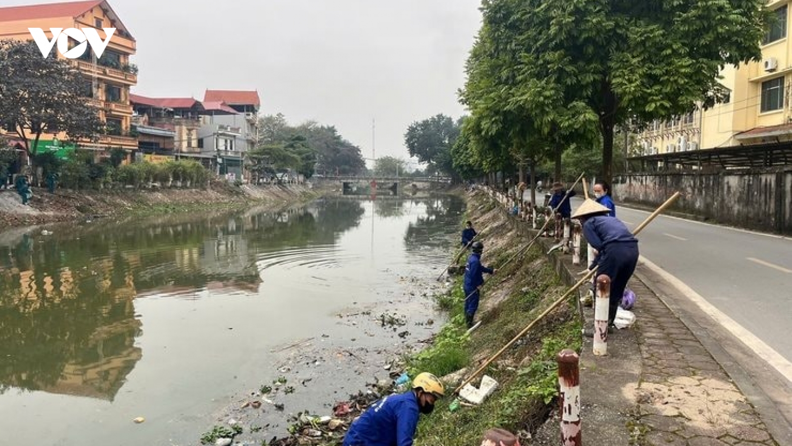 Hà Nội công bố tình huống khẩn cấp sạt lở bờ hữu sông Pheo tại phường Tây Tựu