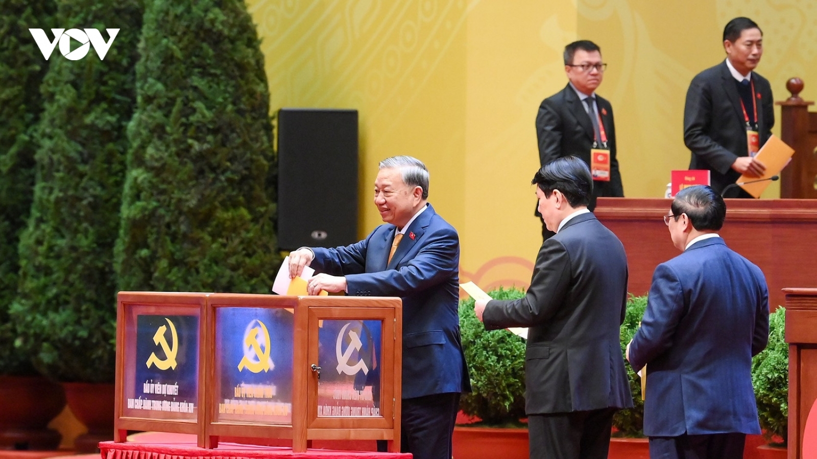 36 lãnh đạo các cơ quan Đảng Trung ương là Ủy viên Trung ương Đảng khóa XIV