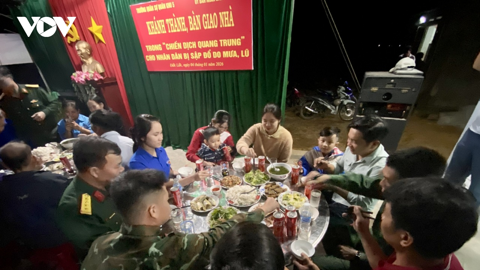 Đêm chia tay đậm nghĩa tình quân – dân sau "Chiến dịch Quang Trung ở Đắk Lắk"