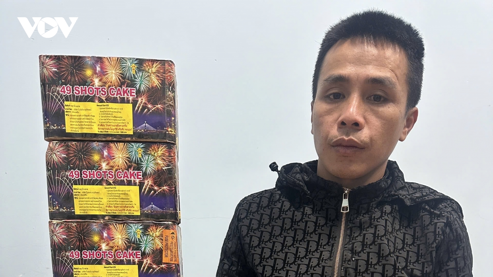 Vướng lao lý vì mua 7kg pháo hoa nổ nhập lậu về chơi Tết