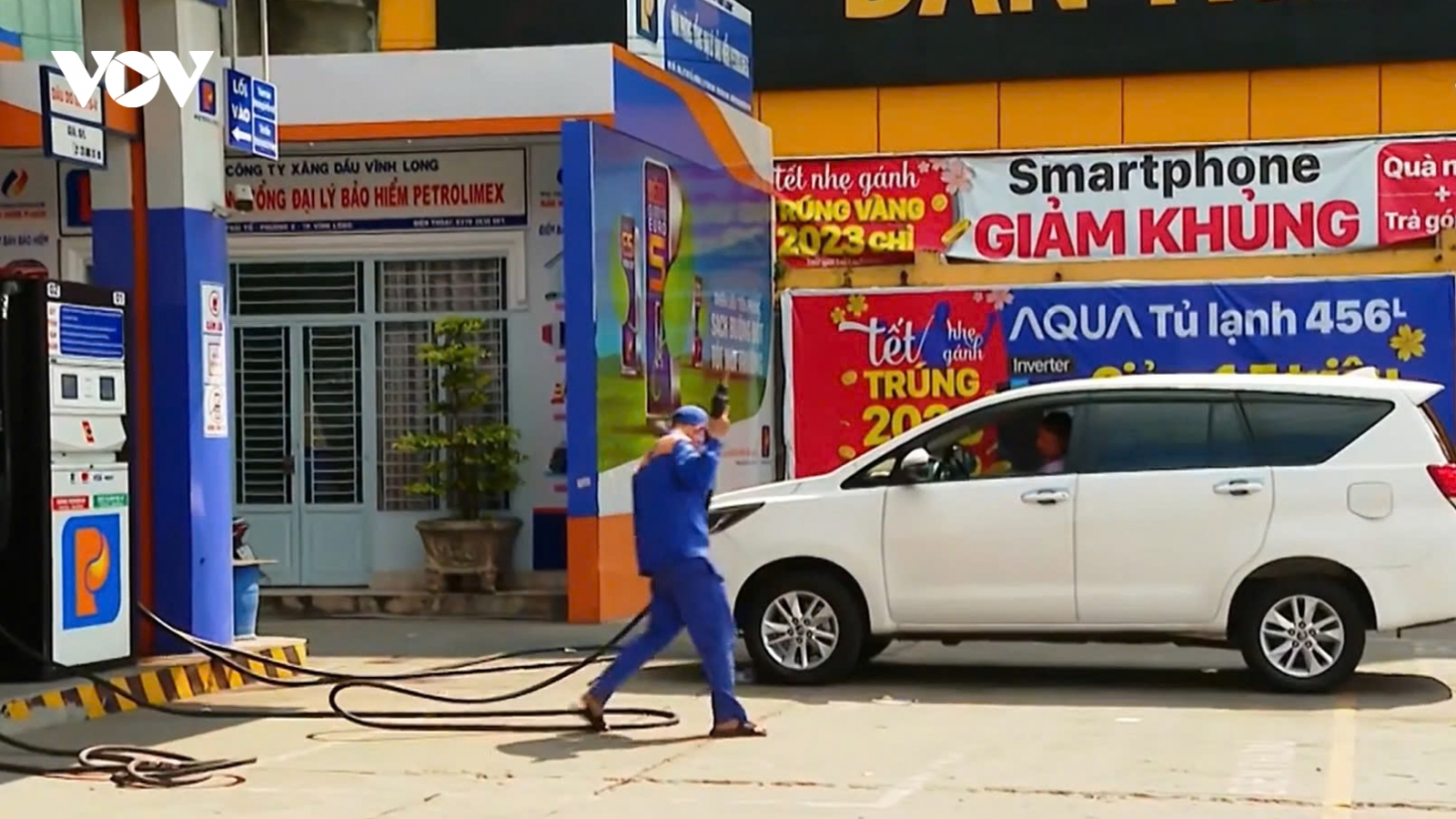 Vĩnh Long bảo đảm đầy đủ xăng dầu, gas phục vụ Nhân dân dịp Tết Nguyên đán