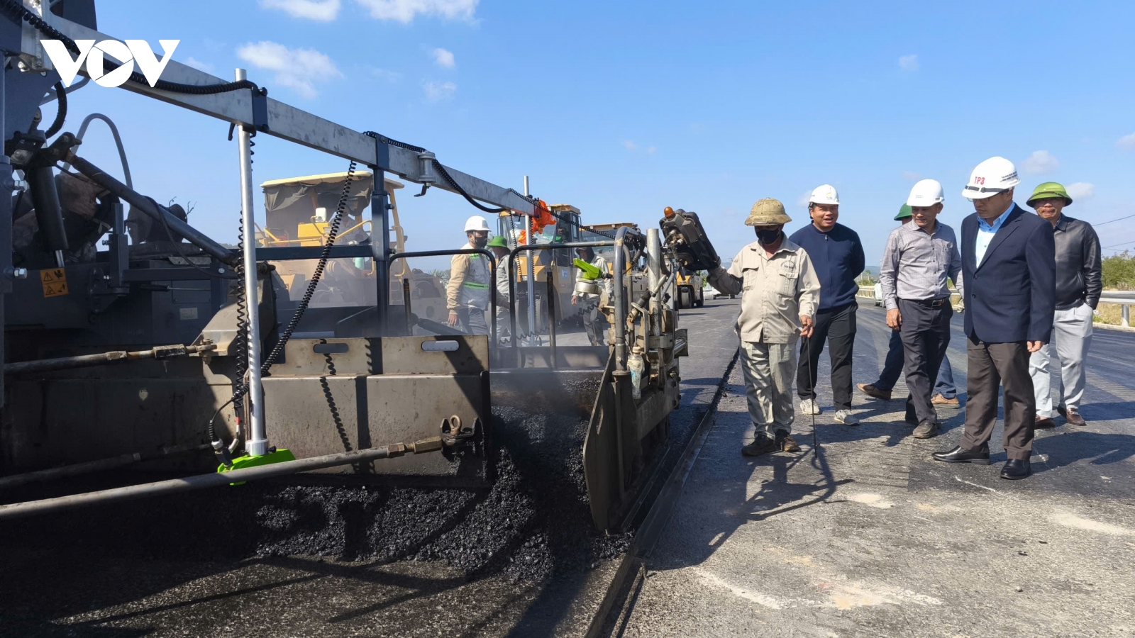 Không khí lao động đầu năm mới trên công trường cao tốc Khánh Hòa – Buôn Ma Thuột