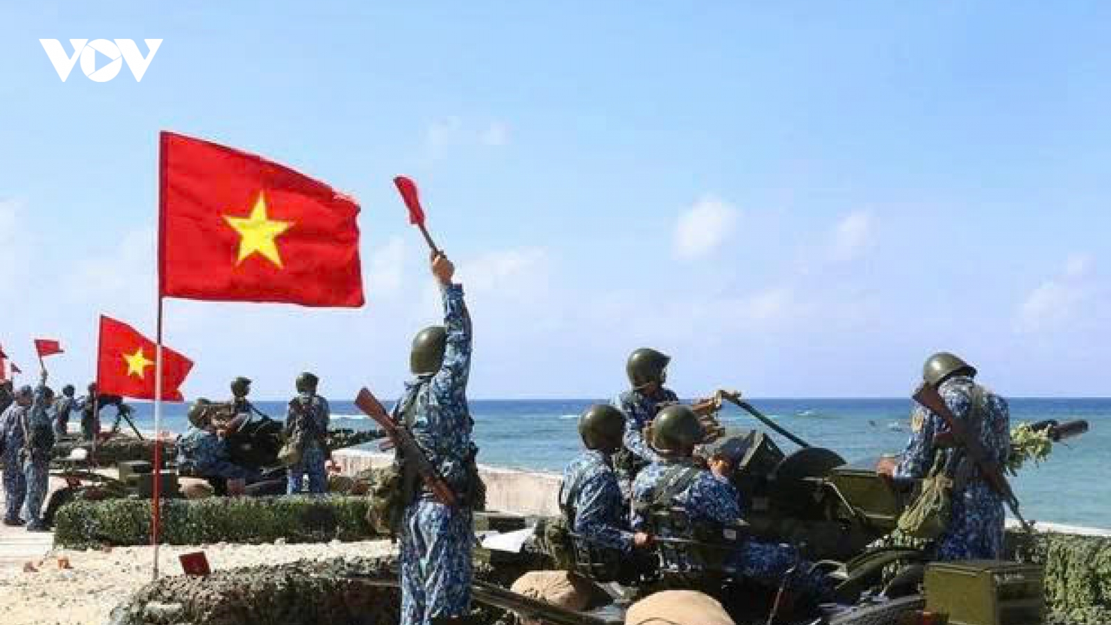 Cán bộ, chiến sĩ đặc khu Trường Sa hướng về Đại hội XIV qua làn sóng VOV