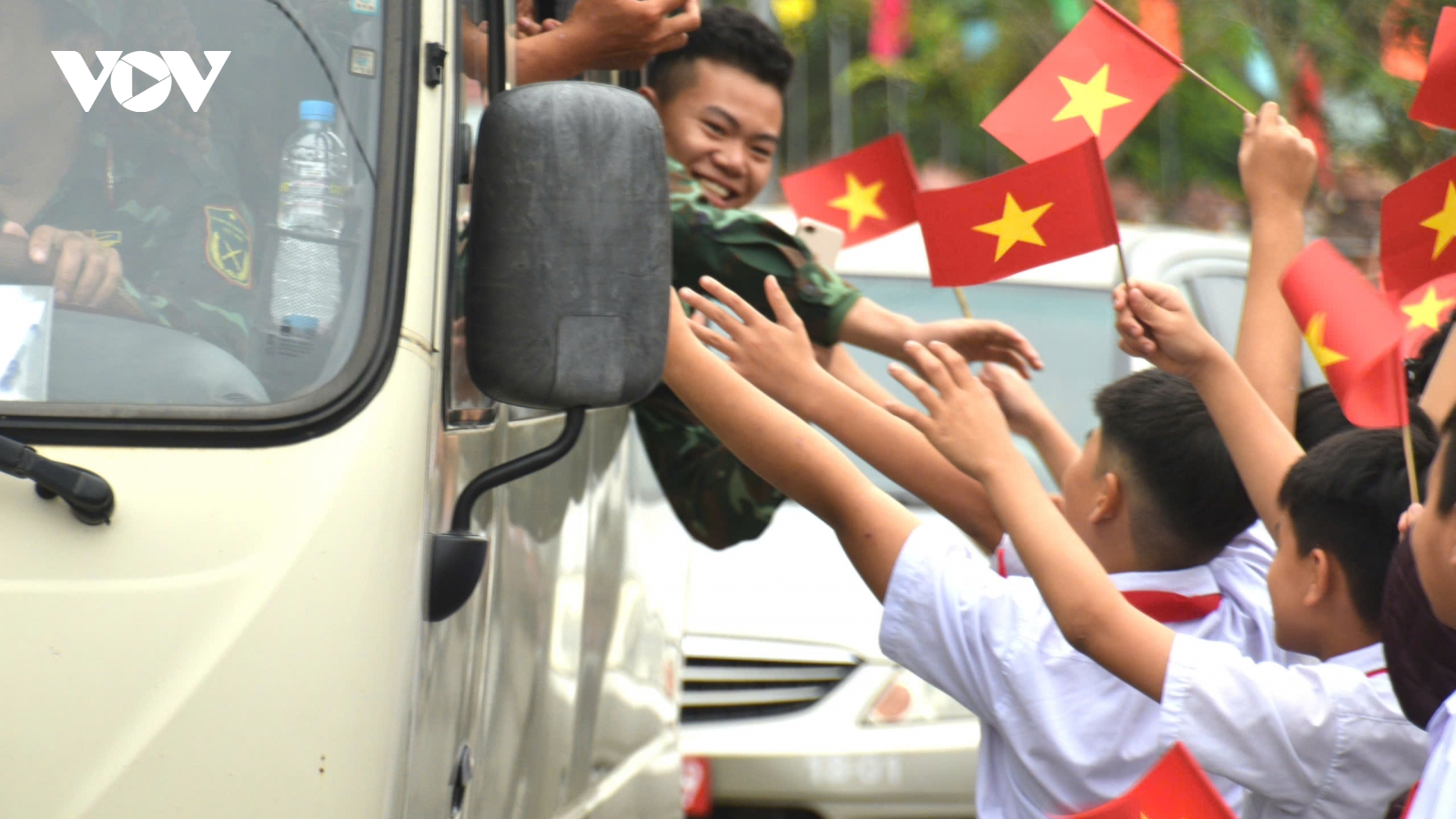 Đắk Lắk tiễn lực lượng Quân đội hoàn thành “Chiến dịch Quang Trung”