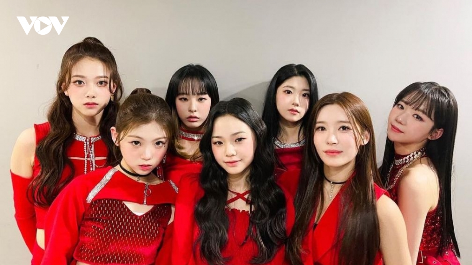 Liệu các nhóm K-pop có thể tỏa sáng hơn sau những thương vụ “chuyển nhà” bất ngờ?