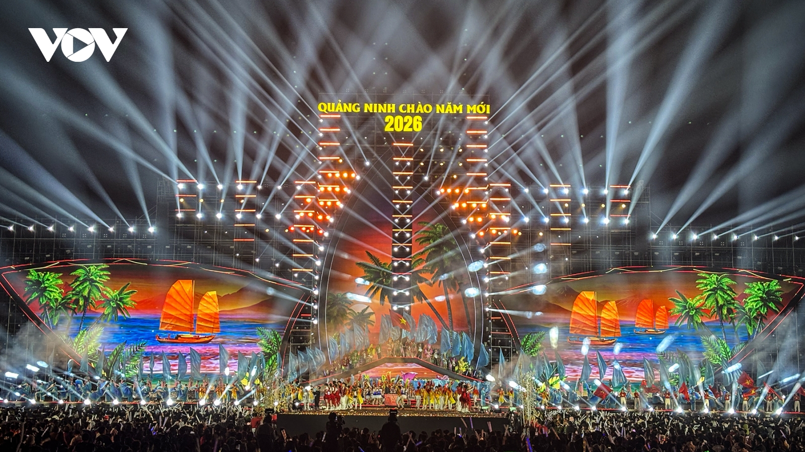 Quảng Ninh mừng Đảng, mừng xuân với concert và đại lộ hoa bên vịnh Hạ Long