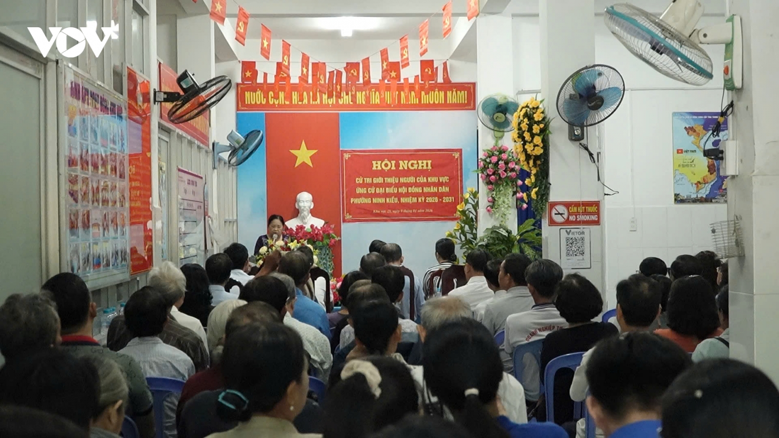 Thực hiện dân chủ từ cơ sở để chọn người tài - đức ra ứng cử