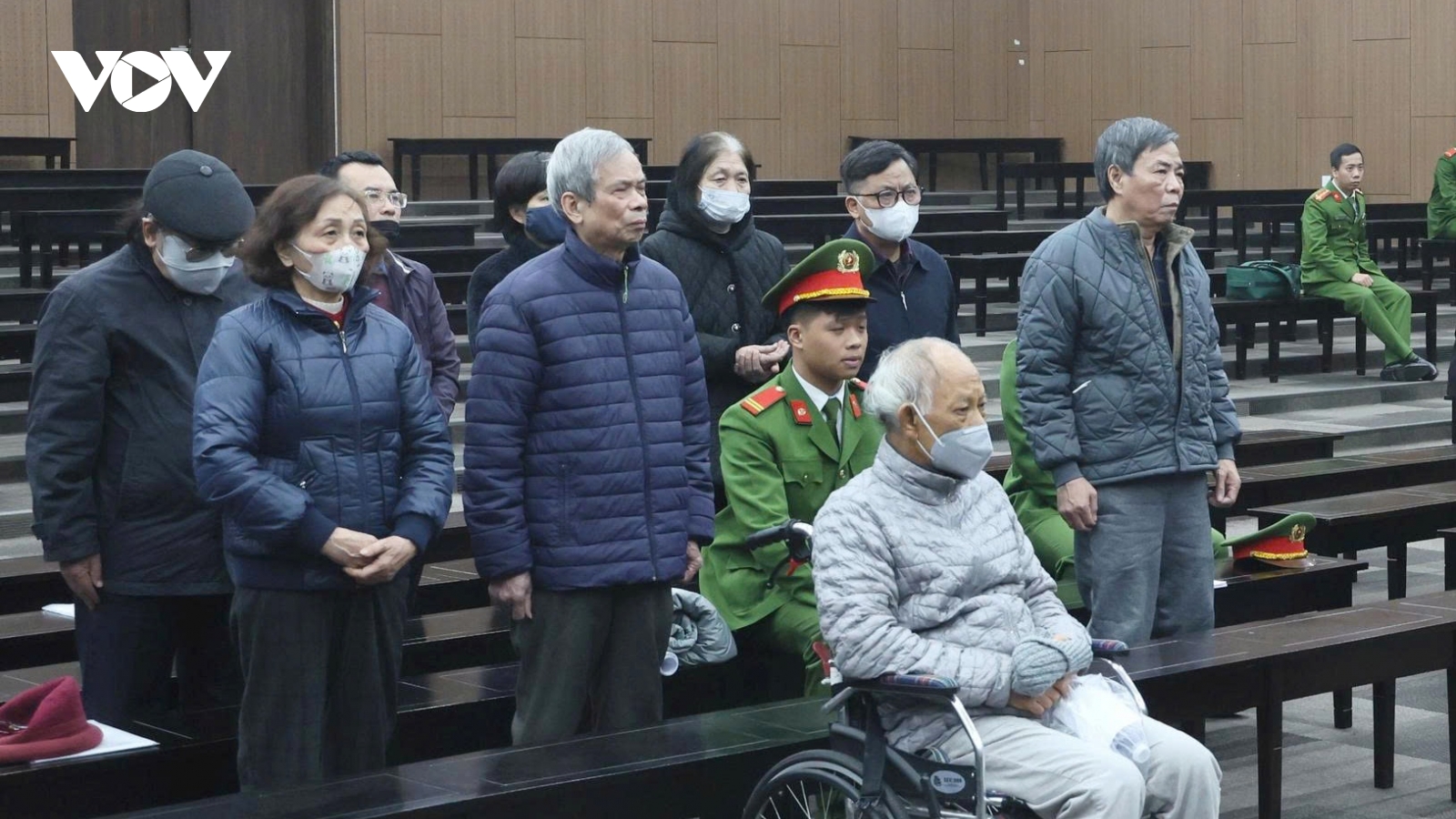 Cựu Chủ tịch VICEM Lê Văn Chung lĩnh án 13 năm tù vụ dự án "đắp chiếu"