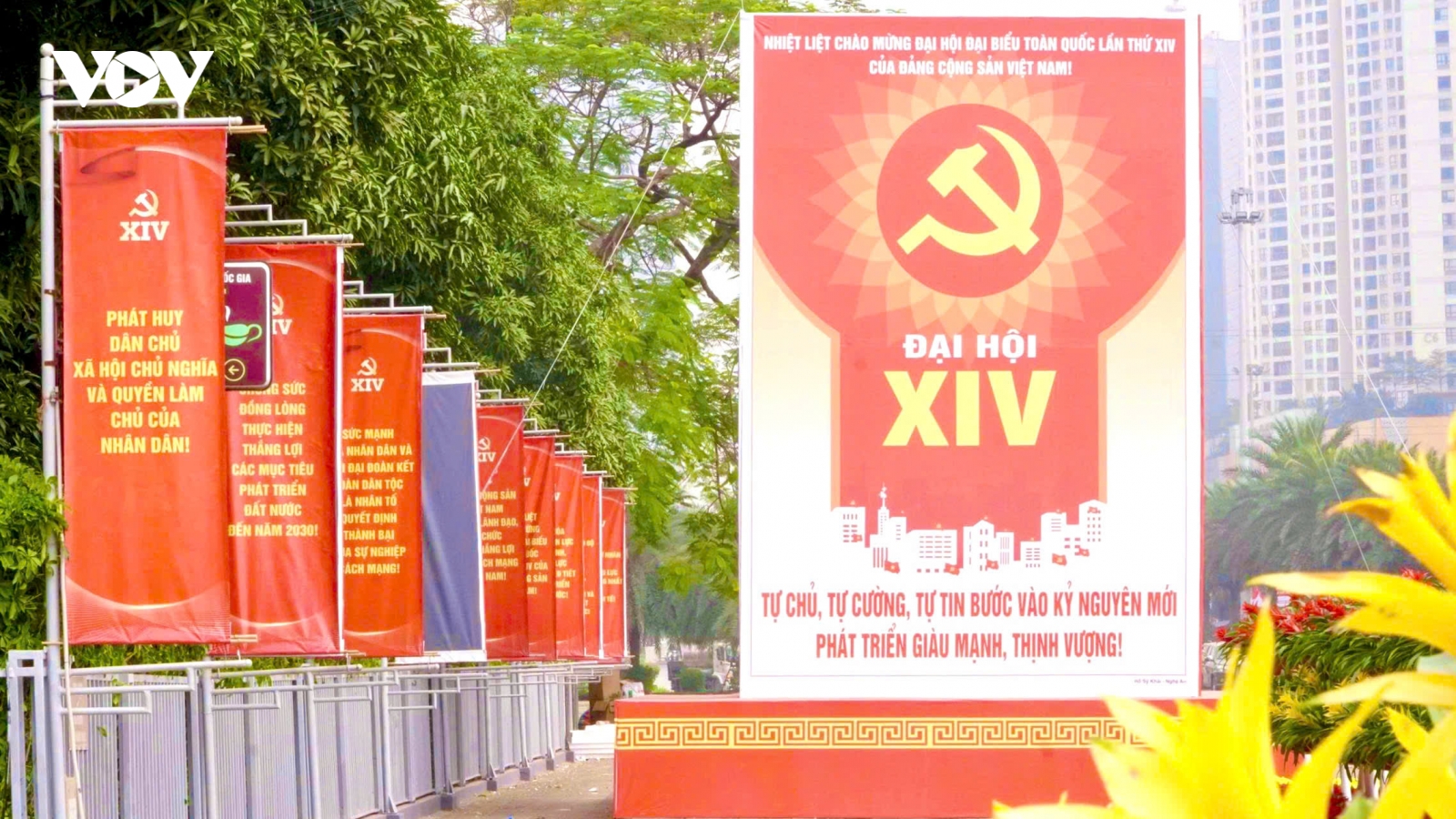 Đại hội XIV: Mục tiêu tăng trưởng hai con số và cuộc bứt phá chiến lược