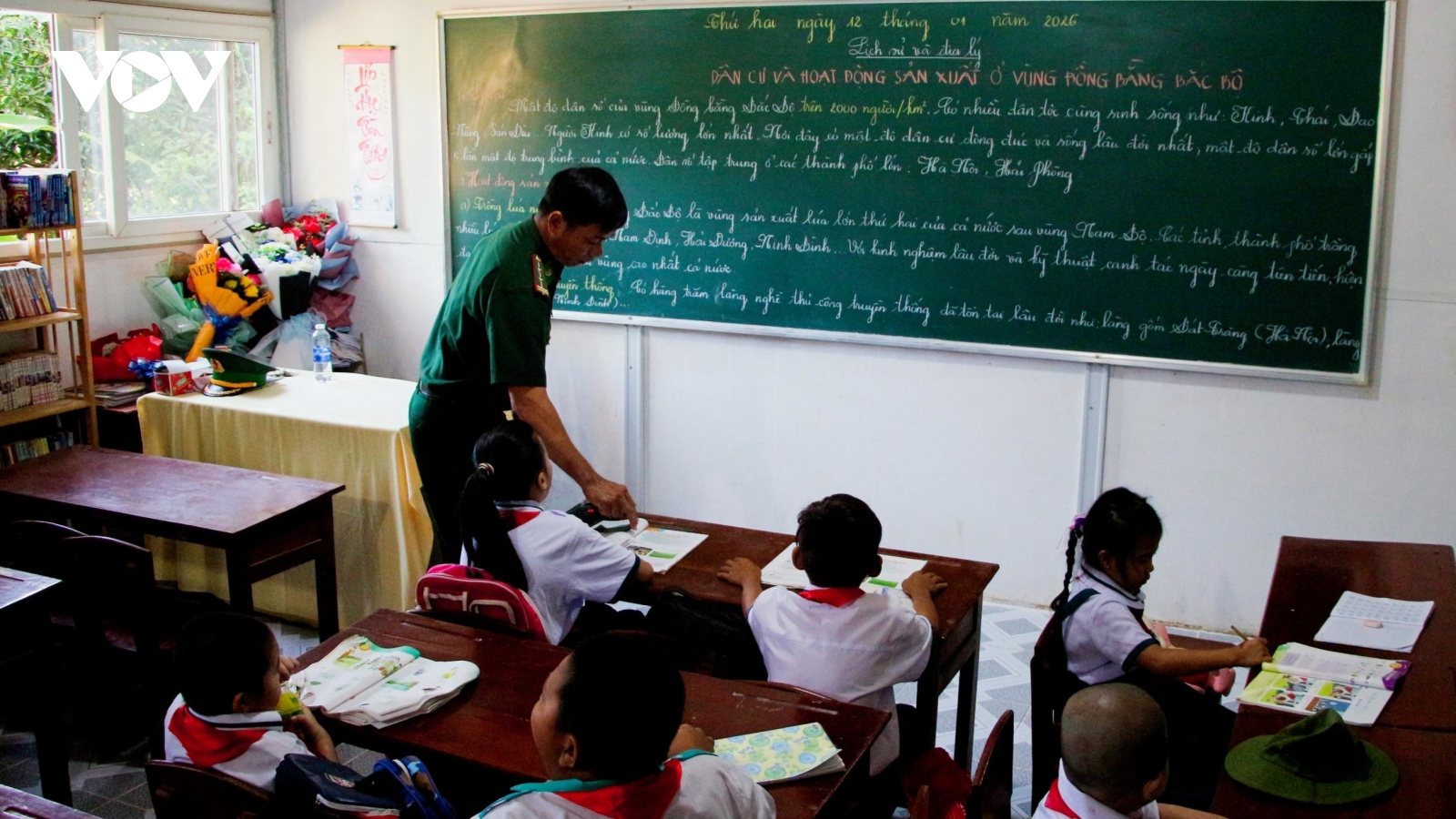 Gieo chữ nơi đảo xa