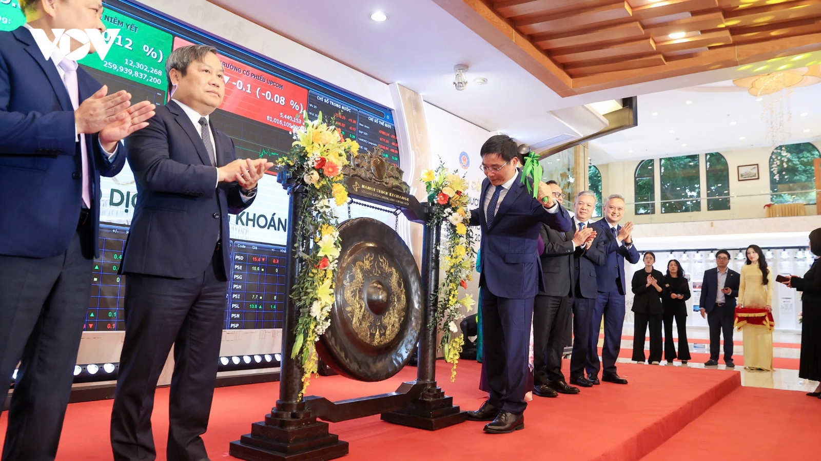 Chứng khoán Việt Nam trước cơ hội lớn năm 2026: Tăng trưởng và nâng hạng