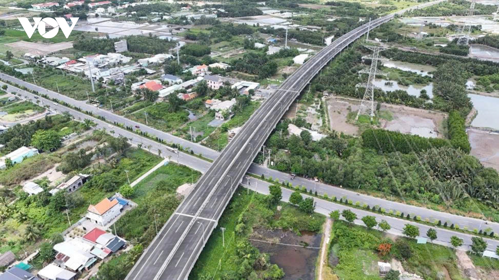 Xót xa cảnh 25km cao tốc Bến Lức - Long Thành nằm phơi nắng, phơi mưa