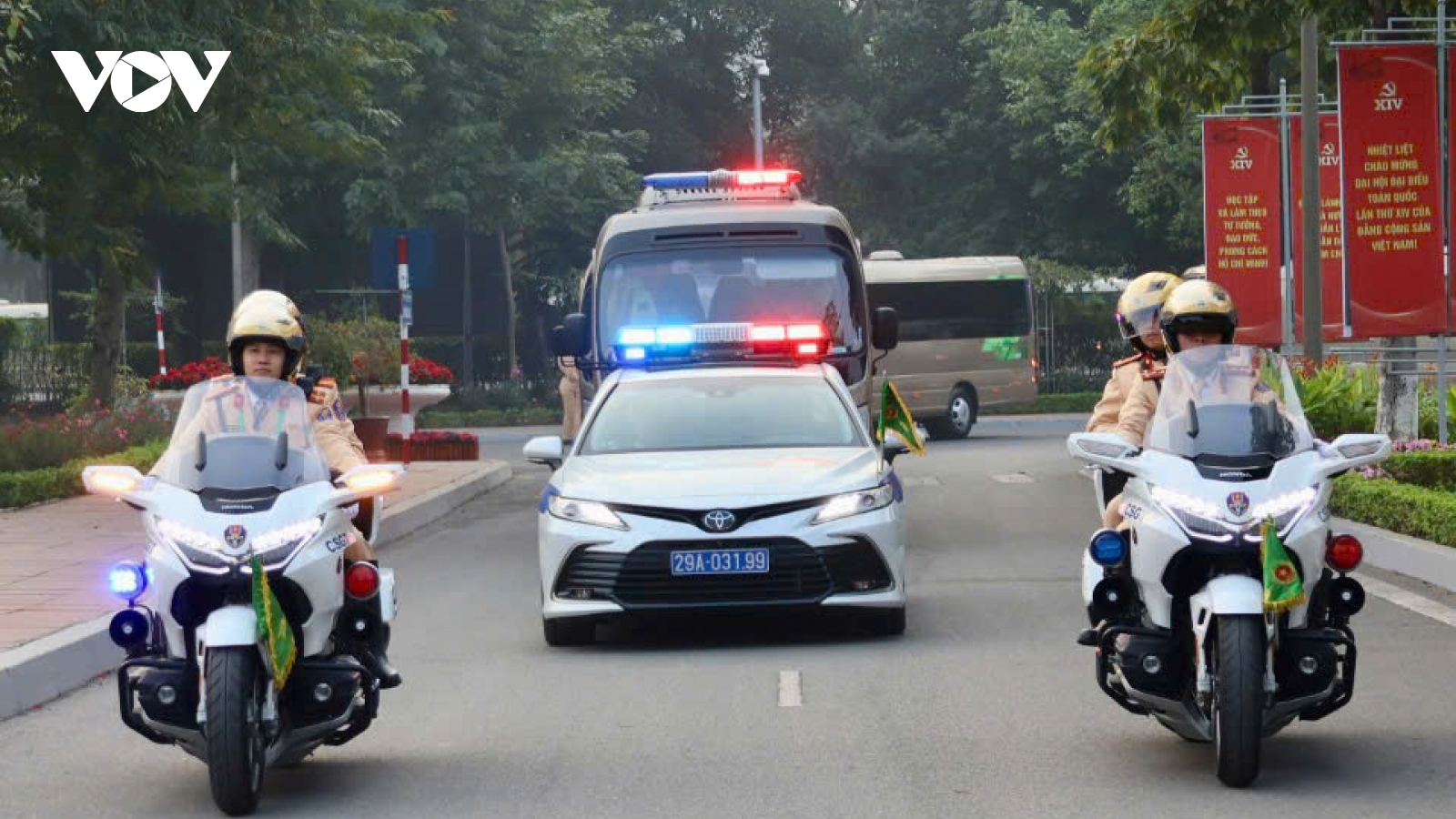 Diễn tập dẫn đoàn quy mô lớn phục vụ Đại hội XIV của Đảng