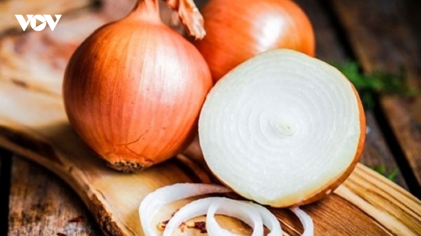 Hành tây sống ăn vừa lạ miệng vừa dưỡng tim bổ xương, tốt cho cơ thể