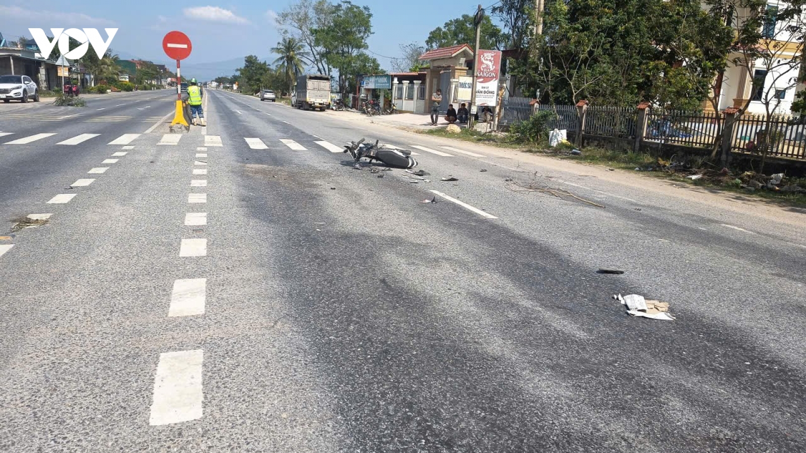 Tai nạn giao thông trên Quốc lộ 1A qua Quảng Trị, 3 người bị thương nặng