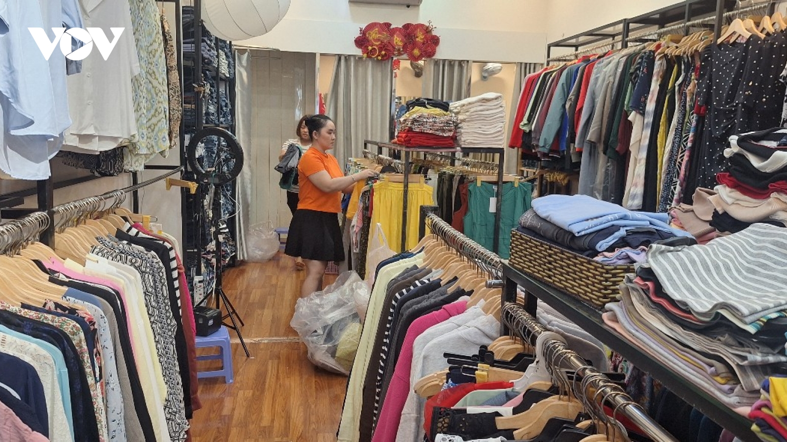 Bộ Tài chính cần sớm có văn bản hướng dẫn thuế đối với hộ kinh doanh