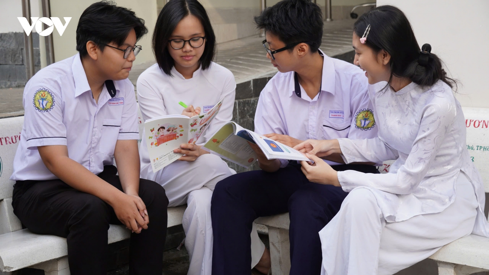 Hạn chế sử dụng điện thoại trong giờ ra chơi, học sinh TP.HCM gắn kết hơn