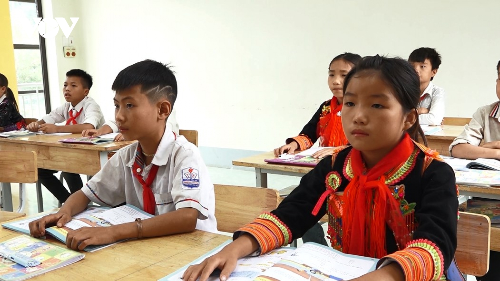 Nghị định 339: Bữa ăn trưa ấm lòng, thắp thêm niềm tin cho học sinh vùng biên