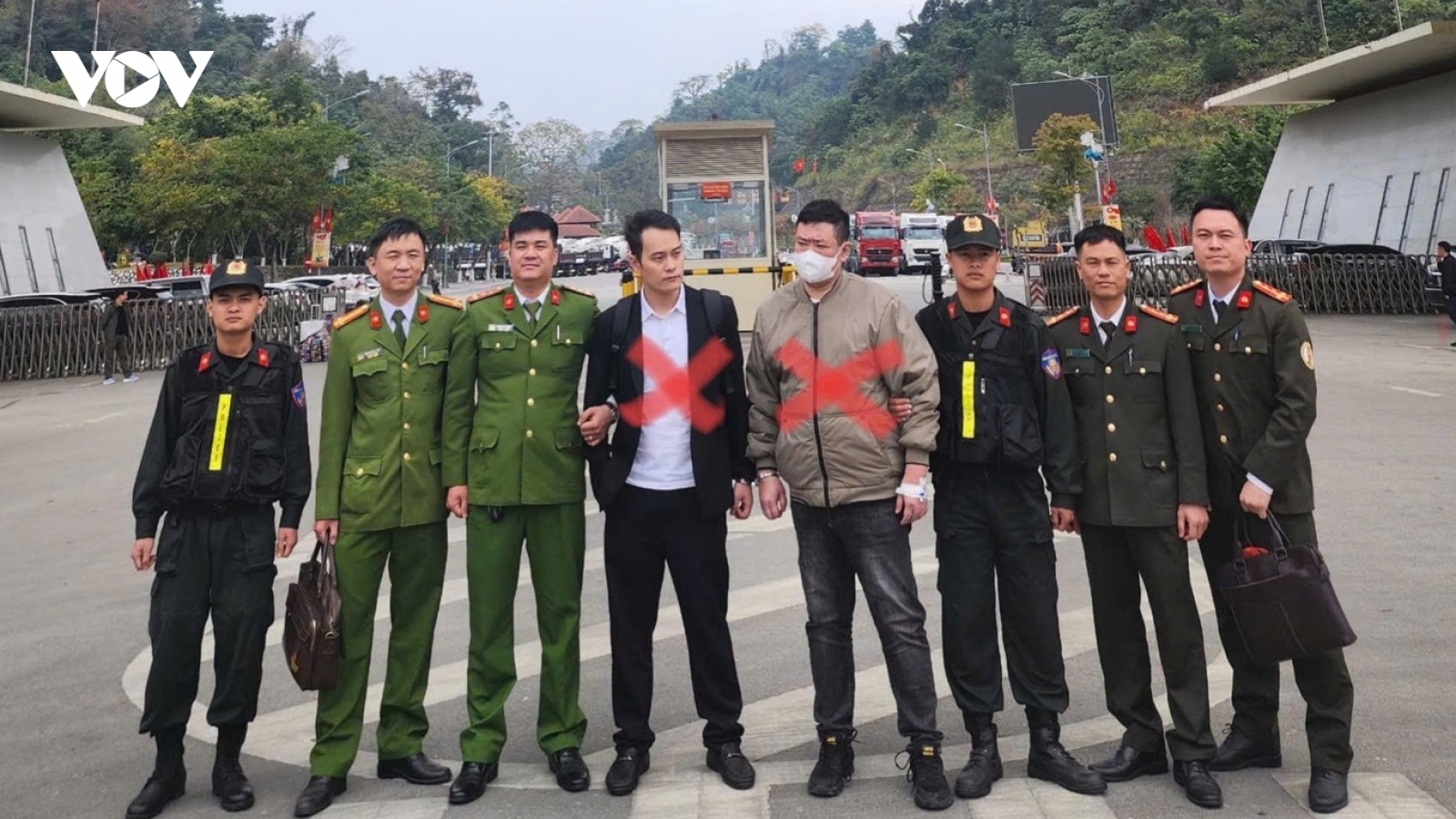 Bắc Ninh bắt 2 đối tượng bị truy nã quốc tế vì lừa đảo, rửa tiền