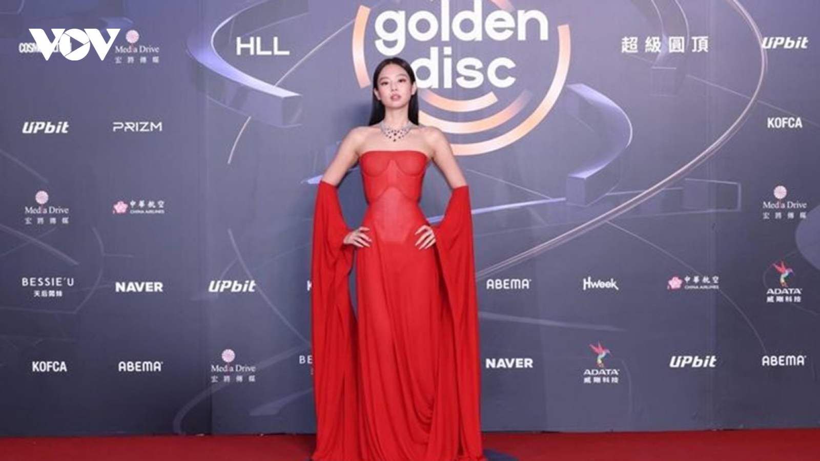 Jennie của BLACKPINK thành tâm điểm chú ý tại Lễ trao giải Golden Disc lần thứ 40