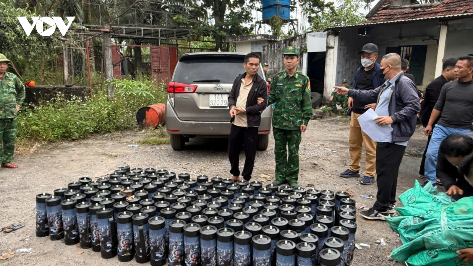 Bộ đội Biên phòng Quảng Ninh đấu tranh với các loại tội phạm trên tuyến biển