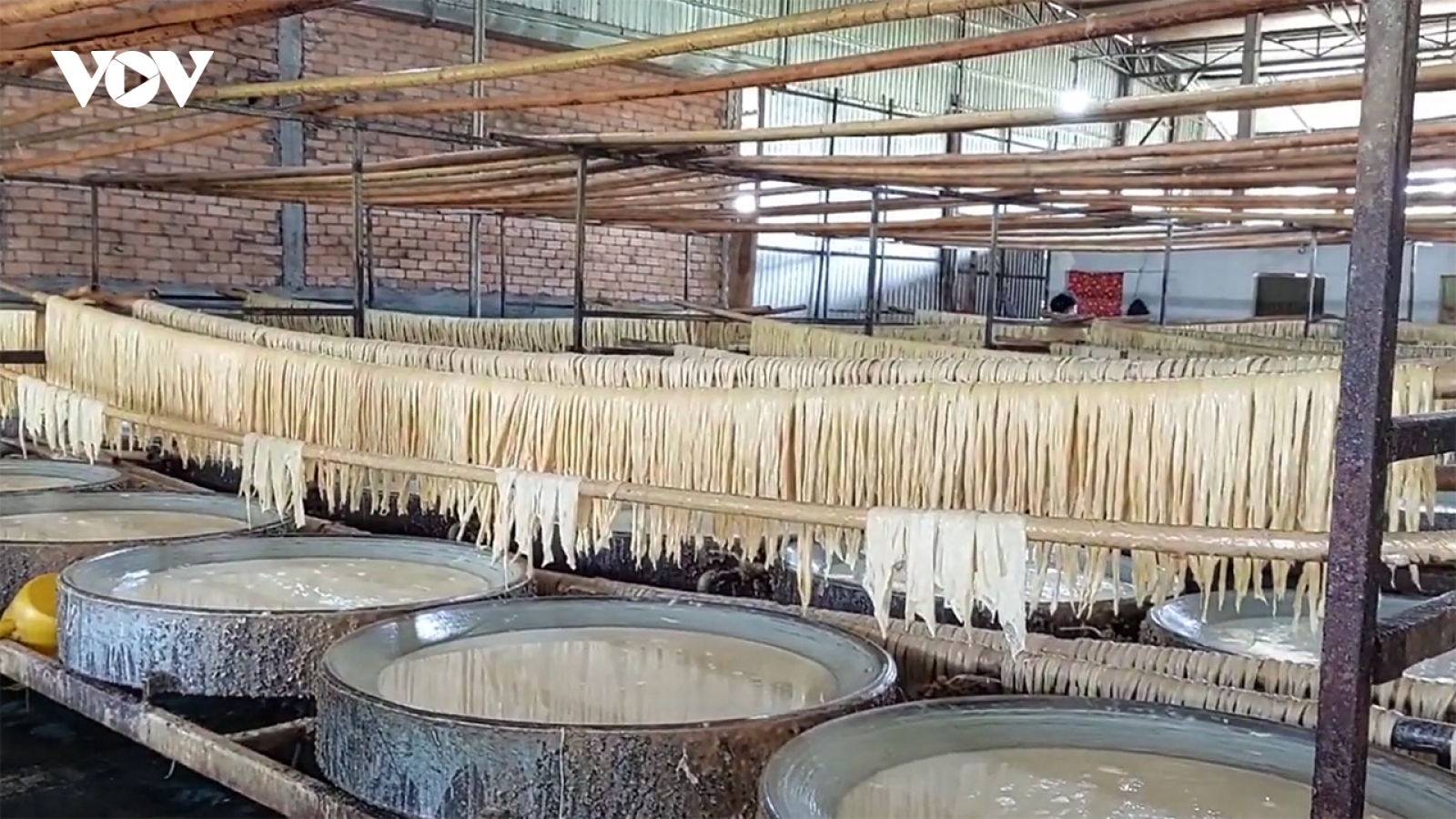 Hối hả làng nghề truyền thống Vĩnh Long vào xuân
