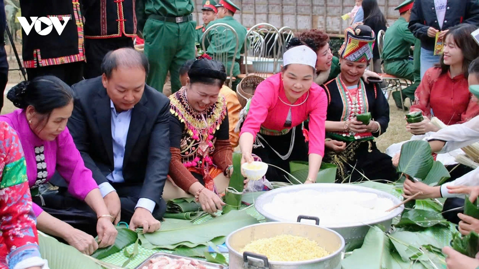 “Xuân quê hương” tại Làng Văn hóa – Du lịch các dân tộc Việt Nam