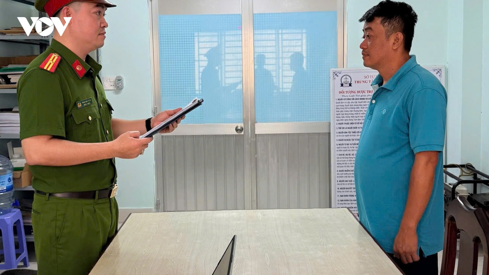 Khởi tố đối tượng lợi dụng tình cảm để lừa đảo gần 2 tỷ đồng
