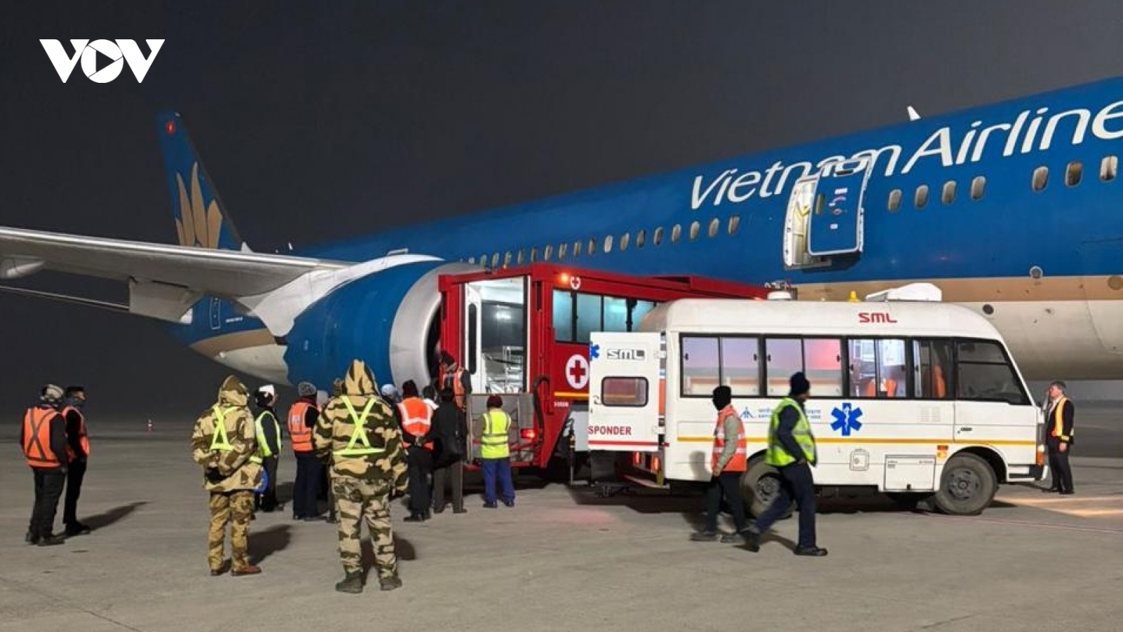 Máy bay Vietnam Airlines hạ cánh khẩn cấp tại Ấn Độ để cấp cứu hành khách