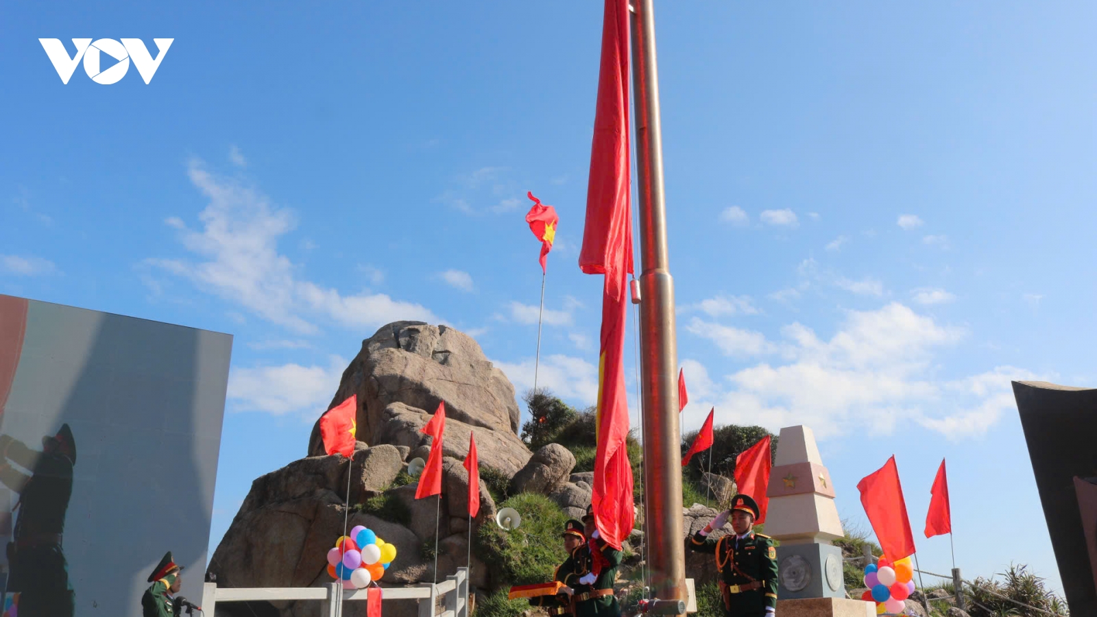 Lễ chào cờ đầu năm 2026 tại nơi đón ánh bình minh đầu tiên trên đất liền Việt Nam