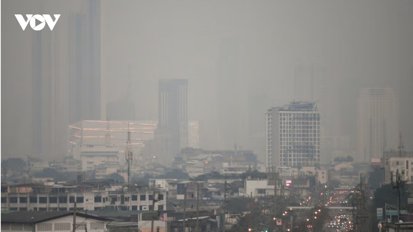 Bangkok phát cảnh báo ô nhiễm bụi mịn, lên phương án để người dân làm việc tại nhà