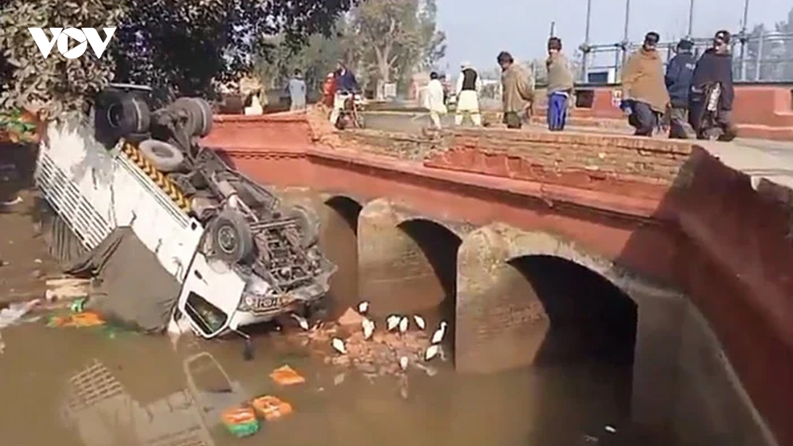 24 người chết trong hai vụ tai nạn giao thông liên tiếp tại Pakistan