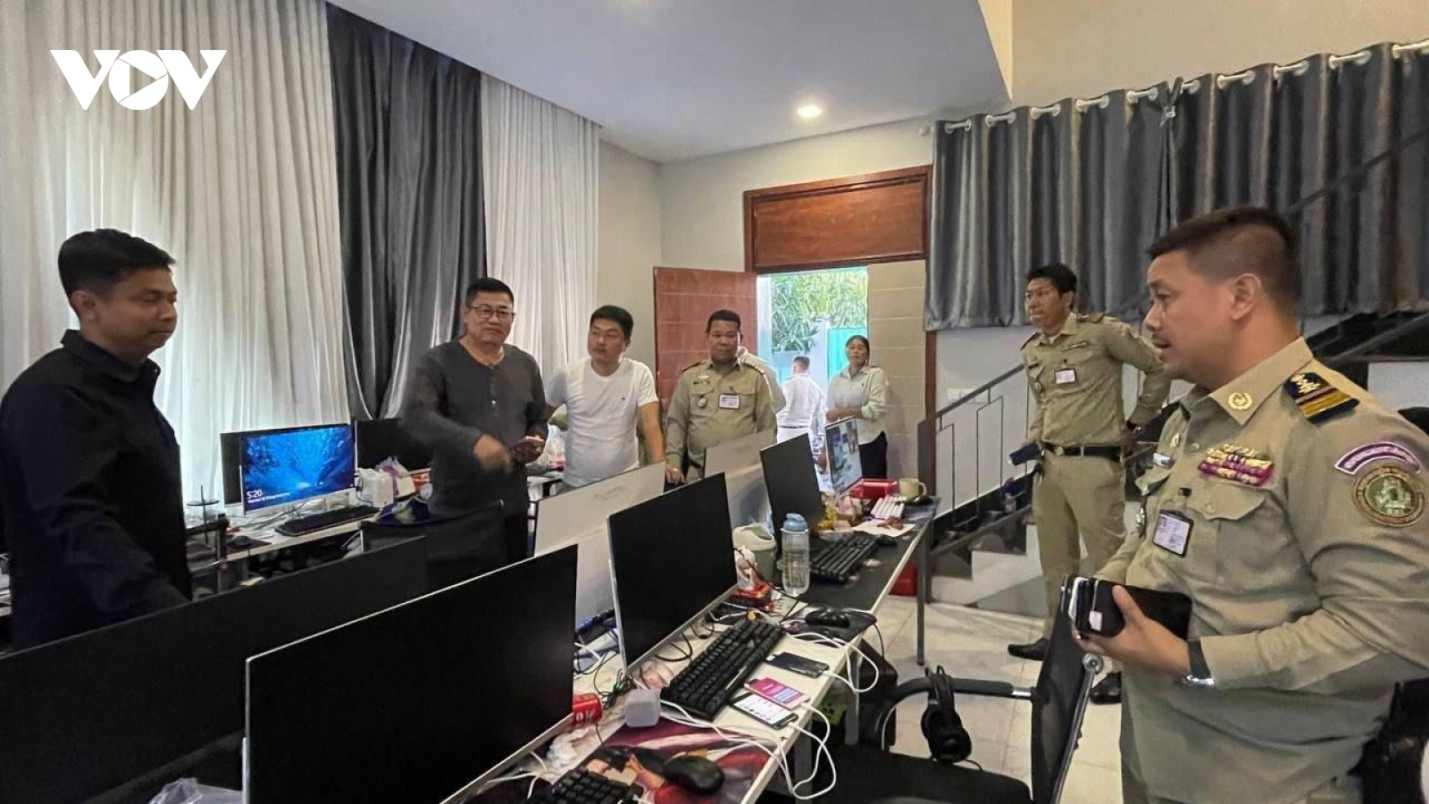 Phnom Penh tổng tấn công triệt phá các mạng lưới lừa đảo và cờ bạc trực tuyến