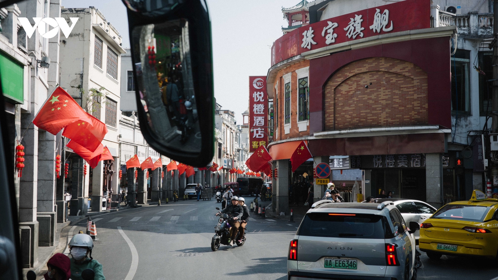 Quảng Châu và những vẻ đẹp khuất sau dòng người hối hả