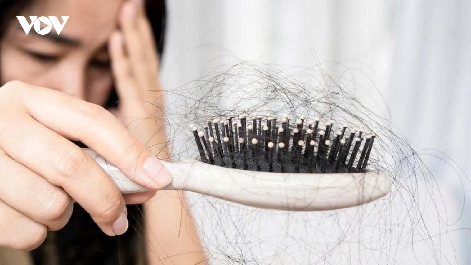 3 loại thực phẩm quen thuộc nhưng là “thủ phạm” khiến tóc rụng nhiều