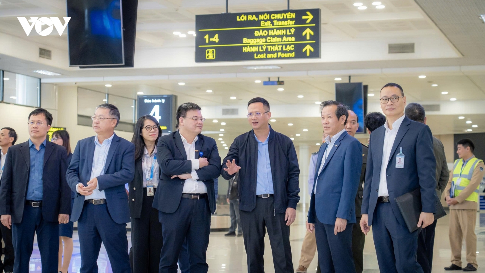 Cục Hàng không kiểm tra sân bay chuẩn bị phục vụ Đại hội Đảng và Tết Nguyên đán