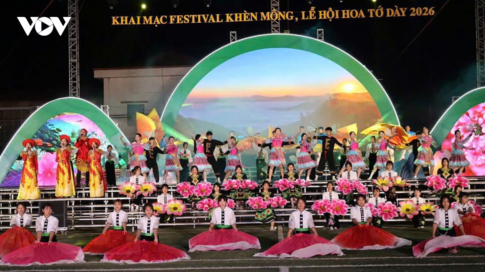 Tưng bừng “Lễ hội khèn hoa” ở vùng cao Mù Cang Chải
