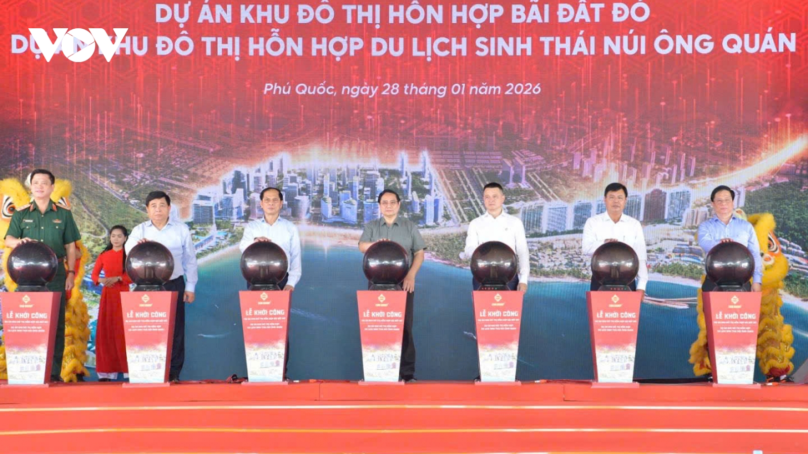 Thủ tướng Phạm Minh Chính kiểm tra các công trình phục vụ Hội nghị APEC 2027
