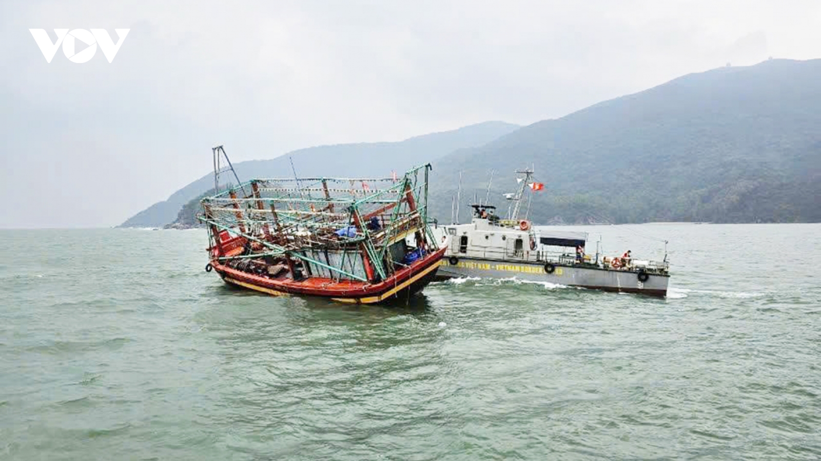 Đà Nẵng: Cứu kịp thời tàu cá và ngư dân gặp nạn trên biển
