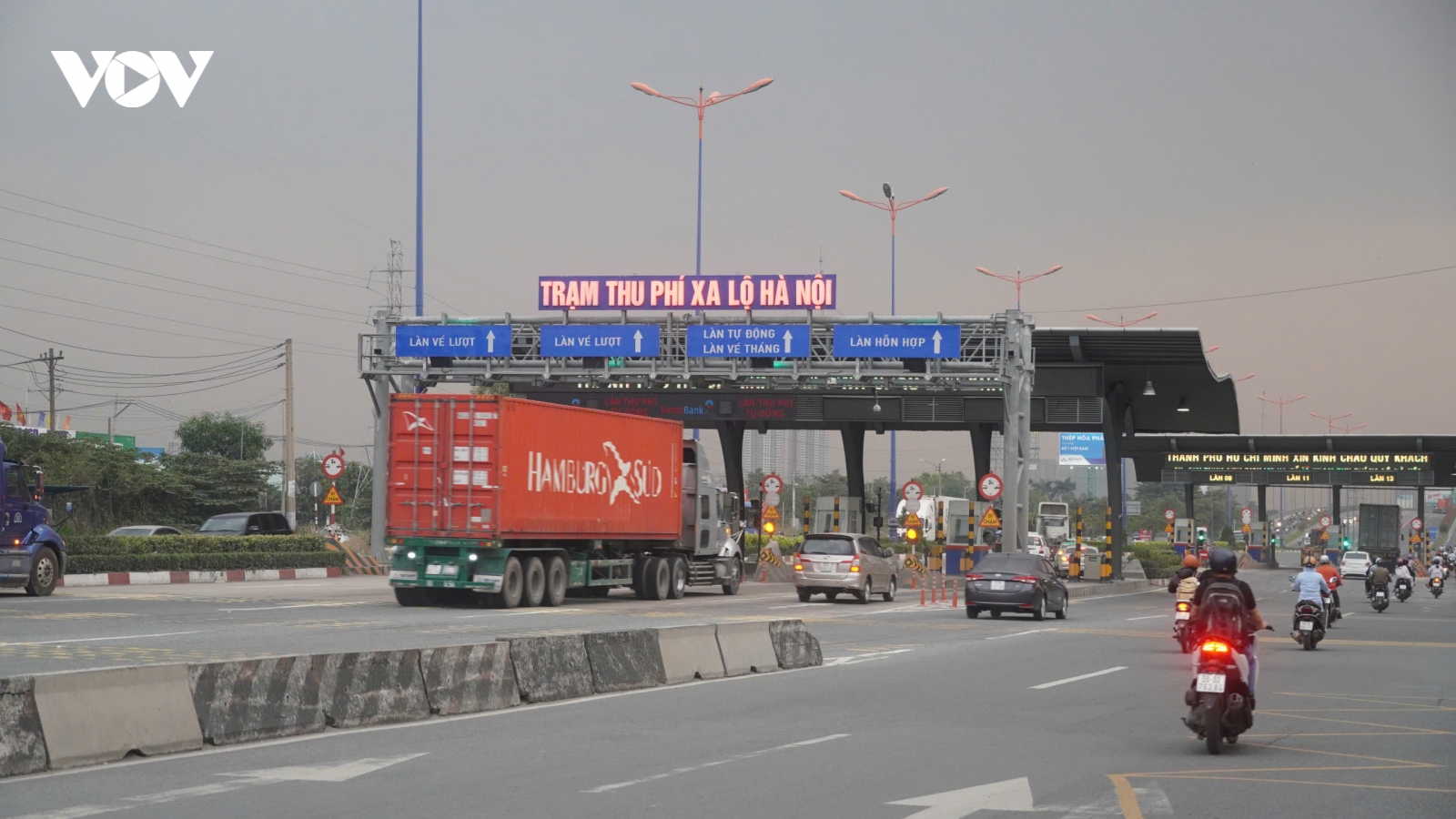 TP.HCM thông tin việc dự án mở rộng xa lộ Hà Nội 15 năm chưa hoàn thành