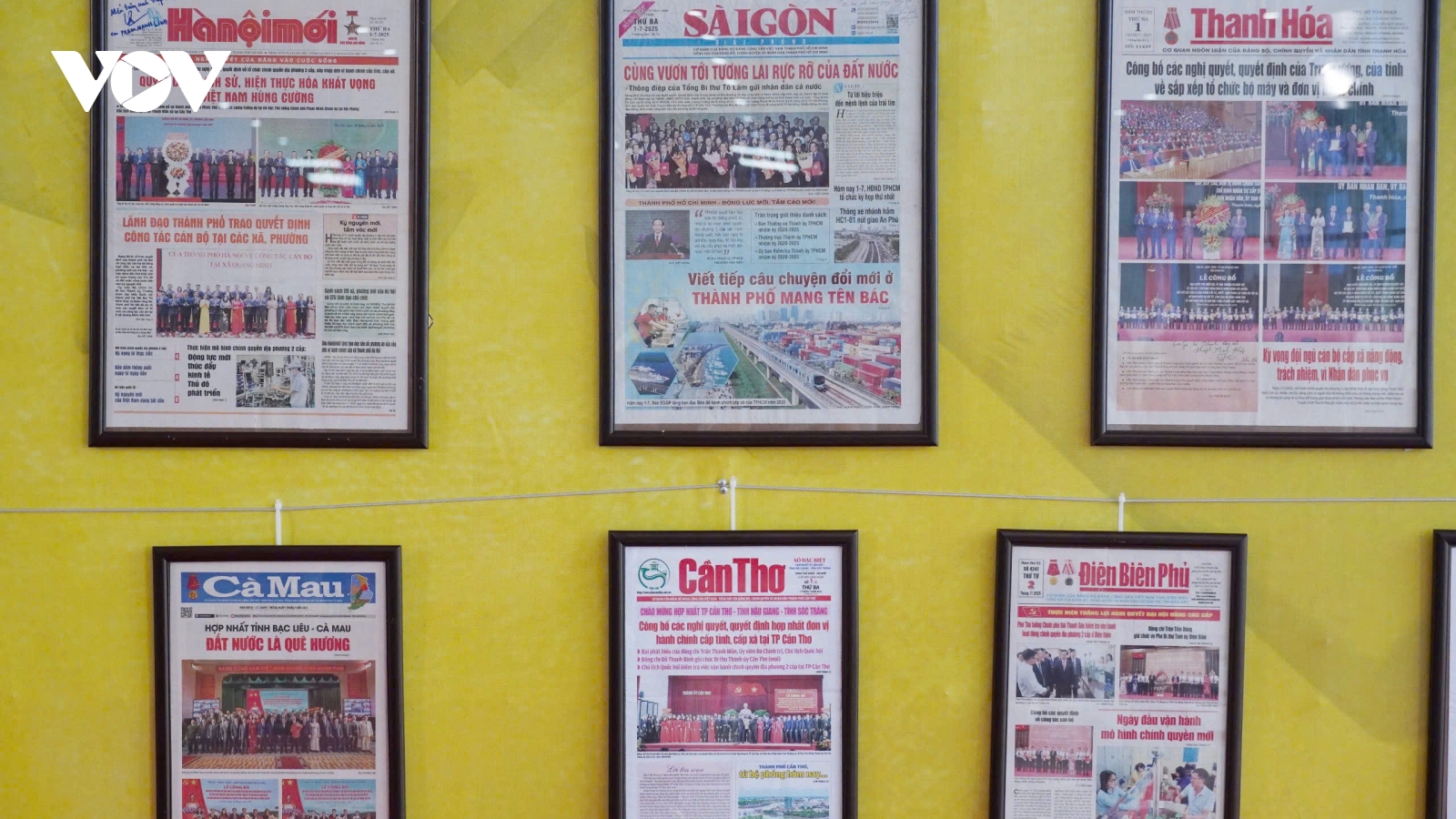 Lần đầu công bố 34 ấn bản báo in của các tỉnh thành sau sáp nhập