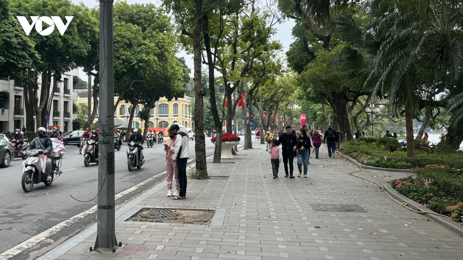 Không khí lạnh ảnh hưởng khắp miền Bắc, Hà Nội lạnh sâu nhất trong năm